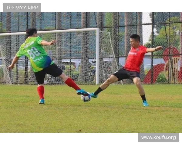 下载千亿球友会APP体验专业的足球社区交流平台与丰富的赛事内容